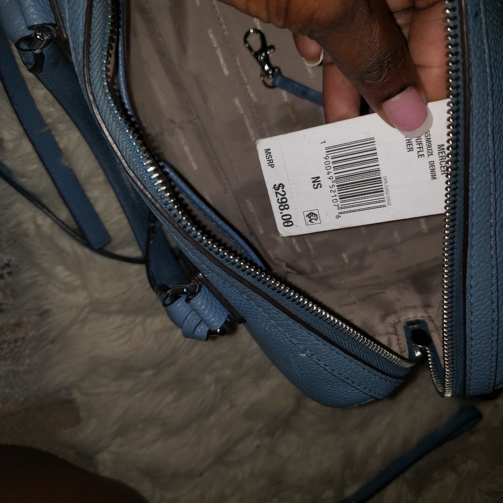 Purses - Picture 5 of 7